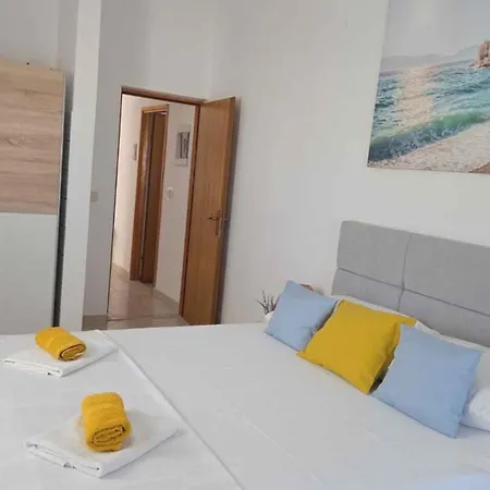 Near In Vir-insel 55360 Appartamento *